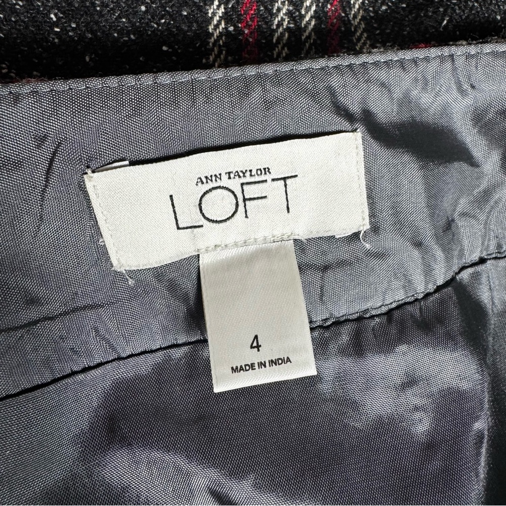 LOFT Gray Red Plaid Tartan A-Line Button Skirt Sz 4 Retro Twee Vintage Preppy - Picture 8 of 9